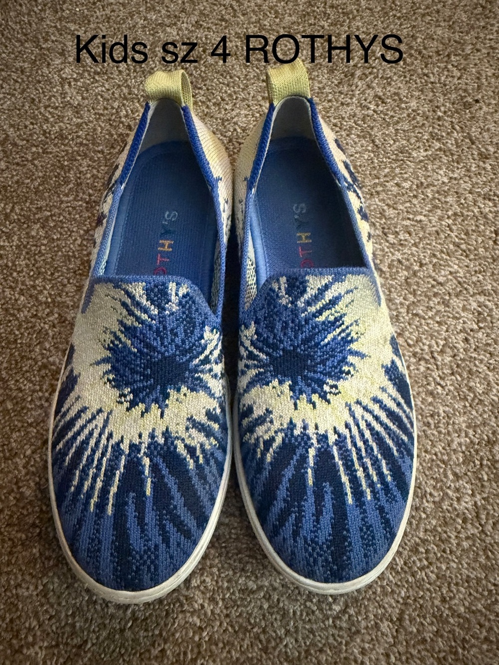 Rothys Kids sz 4 Slip-On Sneakers in Blue & white  Tie-Dye